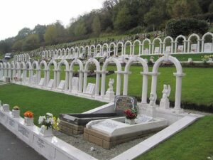 Aberfan disaster burial plot Wiki